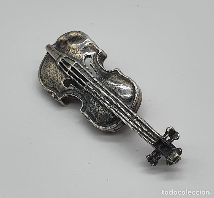 Joyeria: Broche antiguo art dec&oacute; con forma de viol&iacute;n en plata de ley . - Foto 4