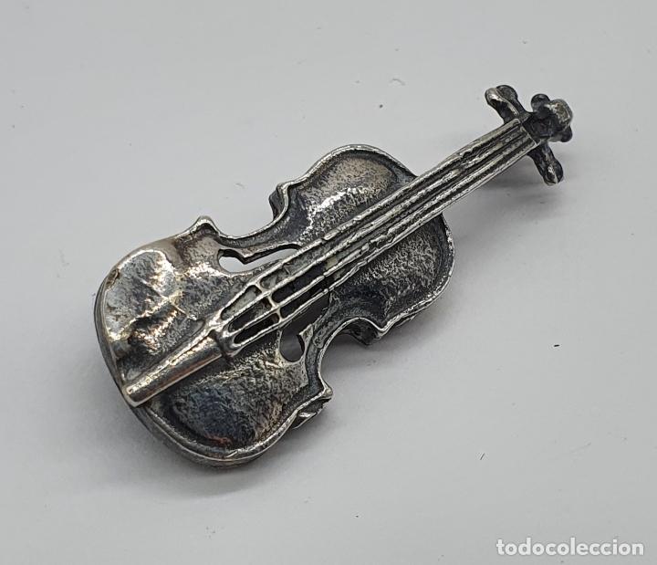 Joyeria: Broche antiguo art dec&oacute; con forma de viol&iacute;n en plata de ley . - Foto 1