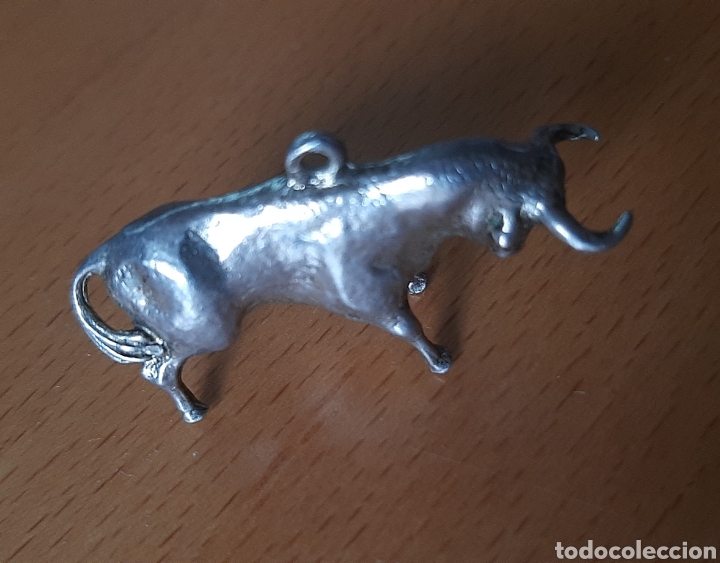 Joyeria: Antiguo Colgante con forma de Toro - Foto 1