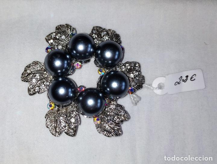 Joyeria: Broche PERLAS GRISES y CRISTALITOS, a estrenar. - Foto 1