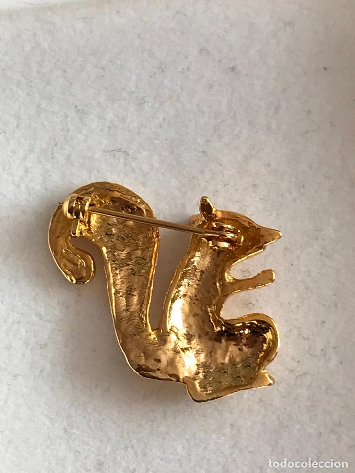 Joyeria: Precioso broche de ardilla nuevo - Foto 2