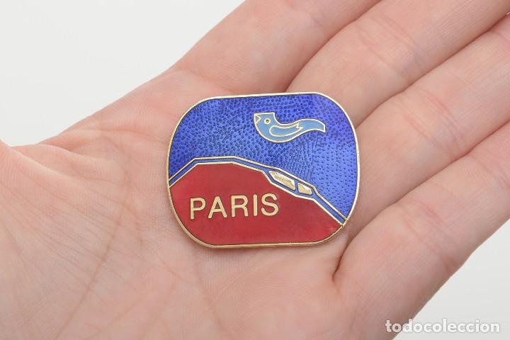 Joyeria: Precioso broche vintage esmaltado de Paris de A.B. con un pájaro - Foto 3 - 222386771