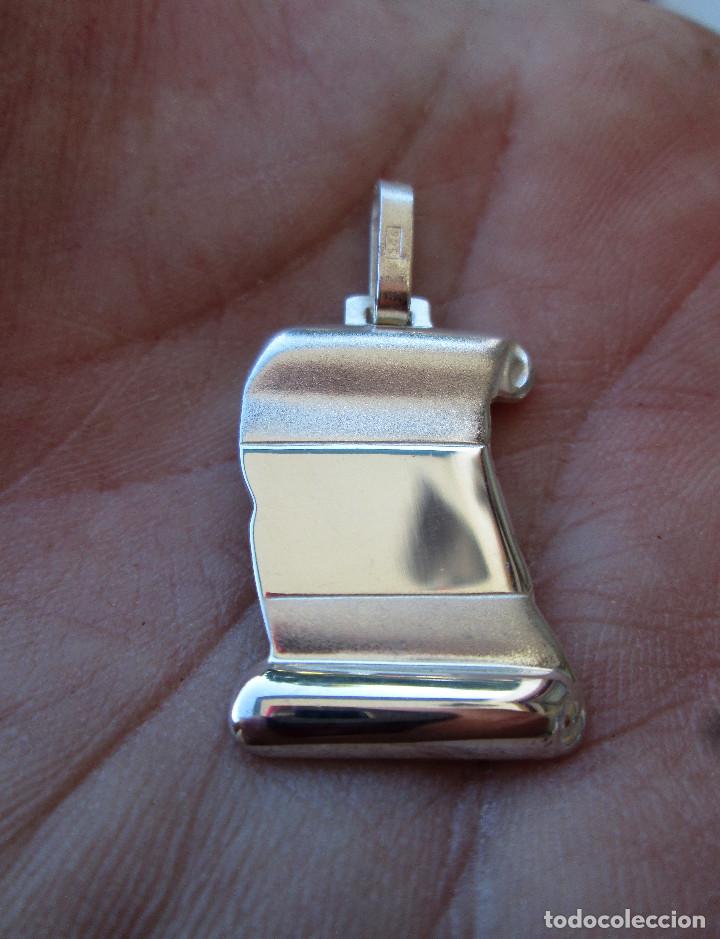 Joyeria: COLGANTE DE PLATA - PLACA PERGAMINO - SIN ESTRENAR - Foto 4