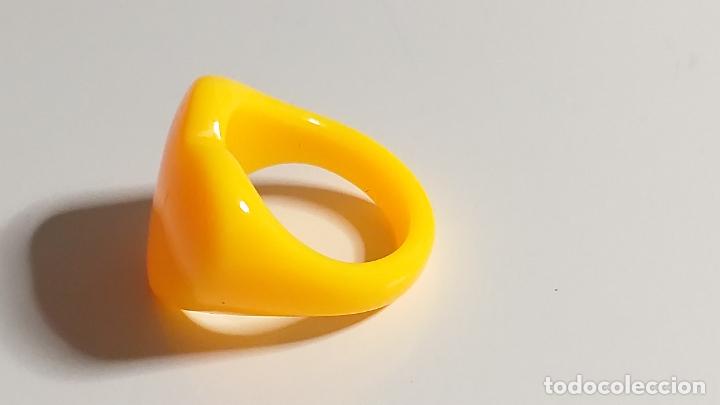 Joyeria: Anillo o sortija. Forma de coraz&oacute;n. Pl&aacute;stico. Di&aacute;metro 1,5 cm. - Foto 5