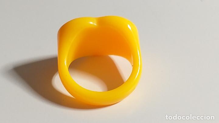 Joyeria: Anillo o sortija. Forma de coraz&oacute;n. Pl&aacute;stico. Di&aacute;metro 1,5 cm. - Foto 6