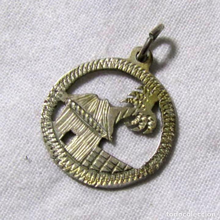 Joyeria: Colgante de plata calada, caba&ntilde;a con palmera - Foto 1