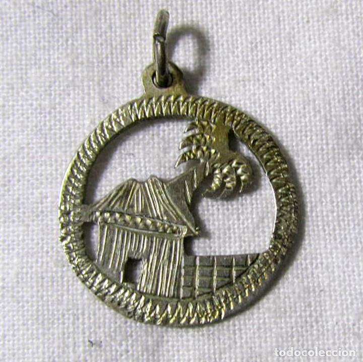 Joyeria: Colgante de plata calada, caba&ntilde;a con palmera - Foto 2