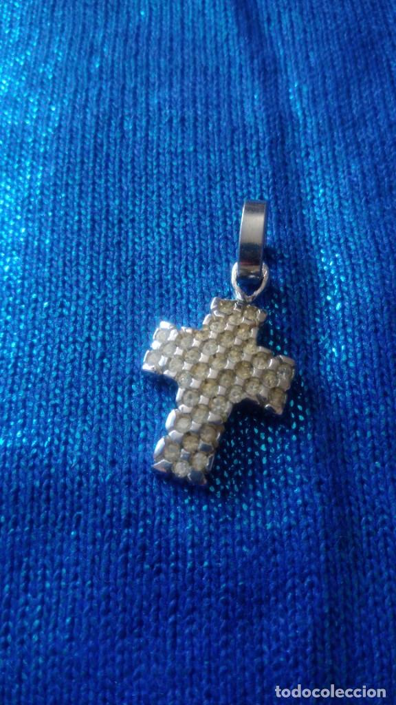 Joyeria: CRUZ PLATEADA Y DE PREDRER&Iacute;A - Foto 2