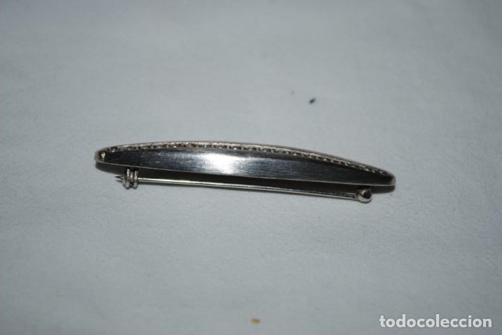 Joyeria: ANTIGUO BROCHE PLATEADO , - Foto 2