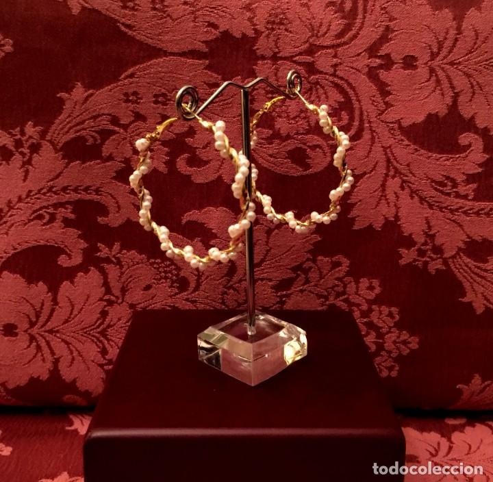 Joyeria: ARGOLLAS CHAPADAS EN ORO CON PERLAS - 9 GRAMOS. - Foto 2