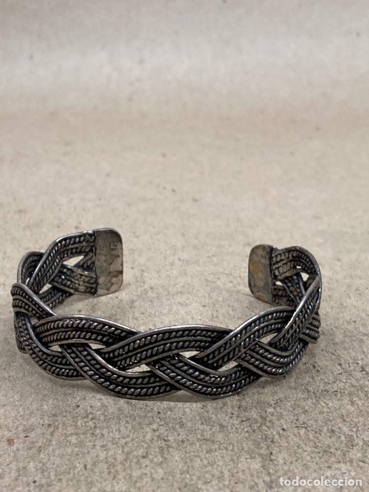 Joyeria: Pulsera de plata antigua r&iacute;gida - Foto 1