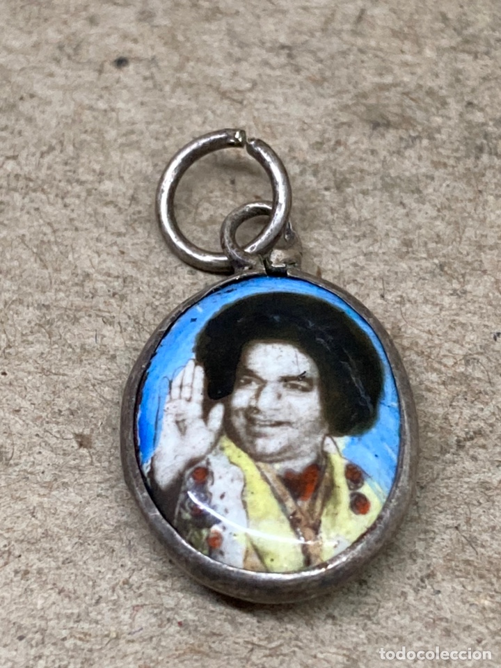Joyeria: Colgante religioso con esmalte - Foto 2