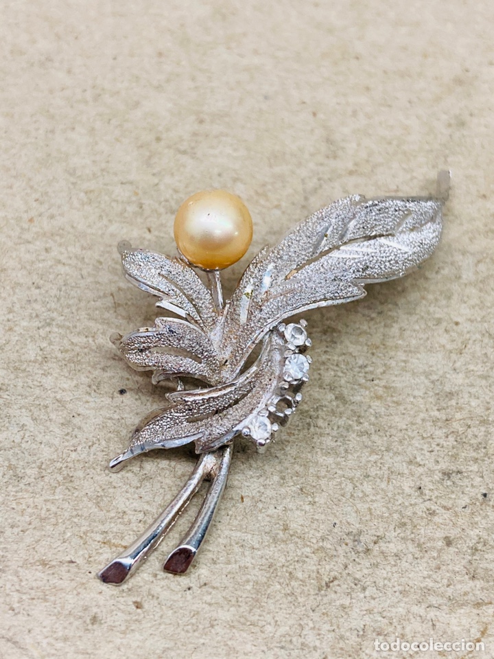 Joyeria: BROCHE DE PLARA RODIADA, CIRCONITAS Y PERLA/B13 - Foto 1