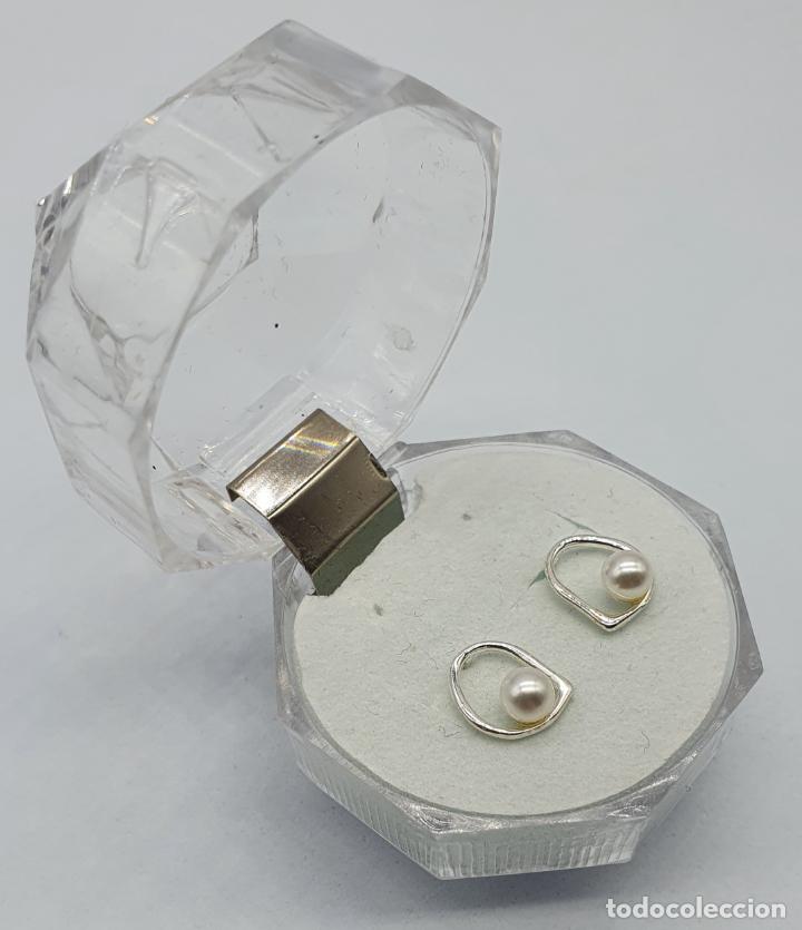 Joyeria: Sofisticados pendientes de dise&ntilde;o minimalista en plata de ley y perlas . - Foto 4