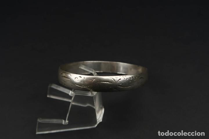 Joyeria: Antiguo Brazalete Etnico de Plata - Foto 2