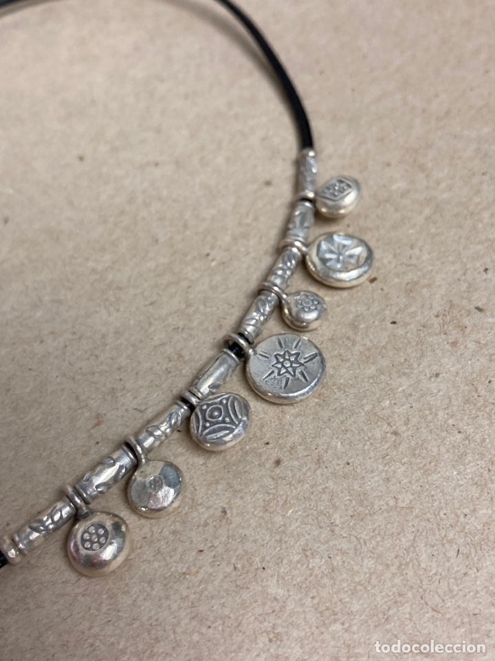Joyeria: Gargantilla de plata y cuerda de piel - Foto 2