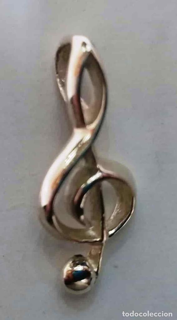 Joyeria: colgante clave de sol en plata de ley bien robusta - 3cms de larga - Foto 1