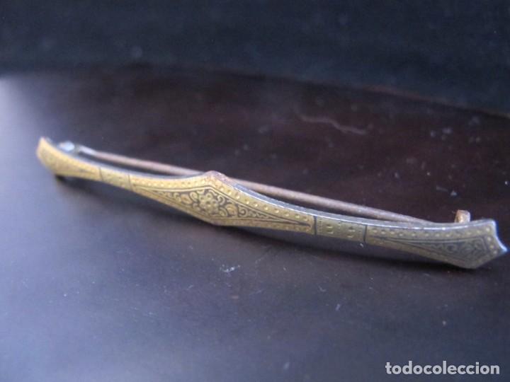 Joyeria: broche de damasquinado oro de Toledo - Foto 2