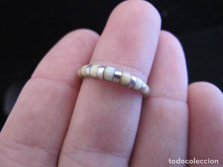 Joyeria: Anillo de plata con incrustaci&oacute;n - Foto 5