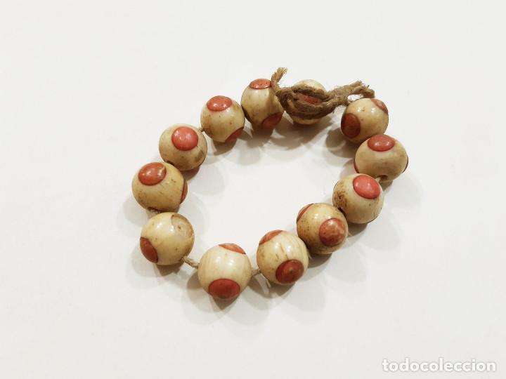 Joyeria: Pulsera con cuentas de hueso. - Foto 1