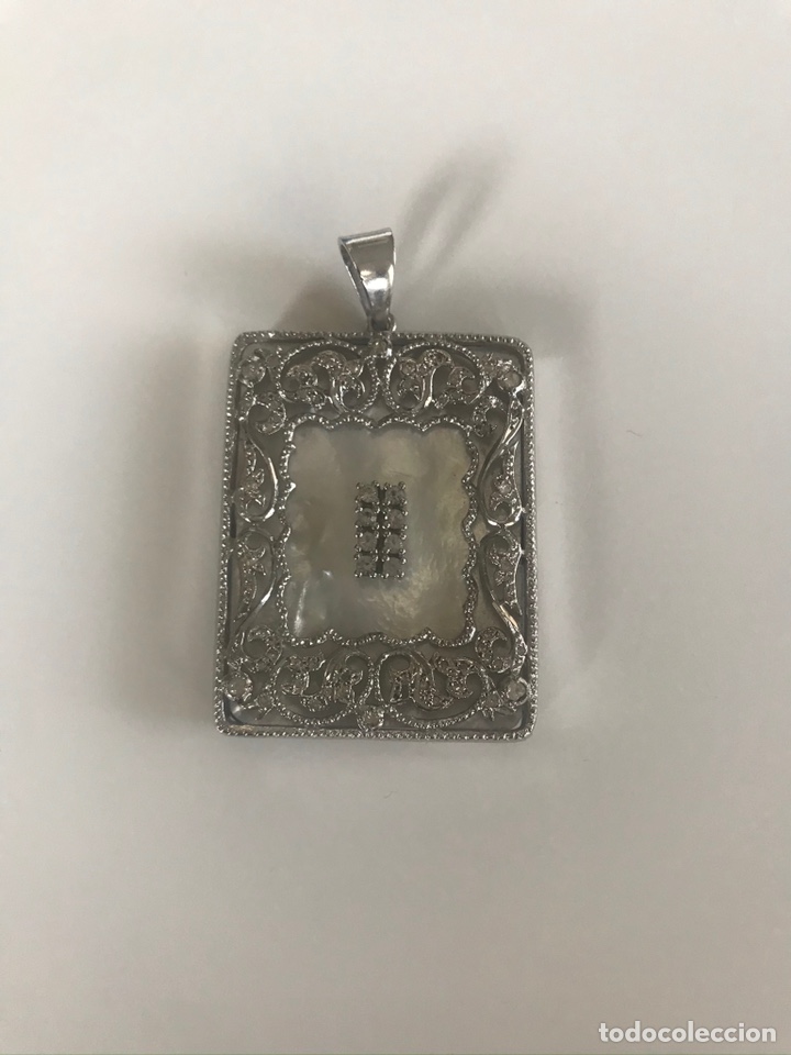Joyeria: Colgante rectangular en n&aacute;car. - Foto 1