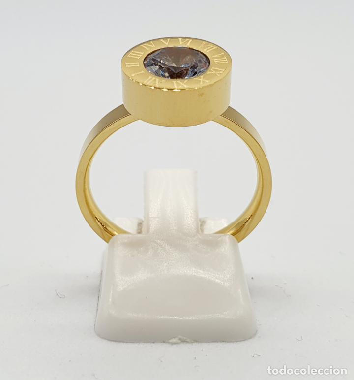 Joyeria: Elegante y original anillo de acero chapado en oro de 18k, con cuatro piedras diferentes . - Foto 3 - 241487425
