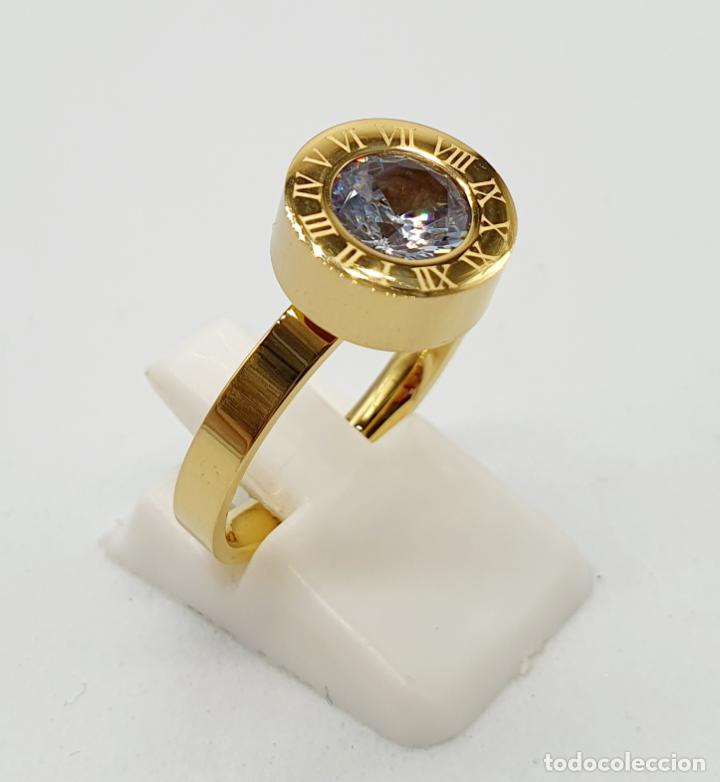 Joyeria: Elegante y original anillo de acero chapado en oro de 18k, con cuatro piedras diferentes . - Foto 4 - 241487425