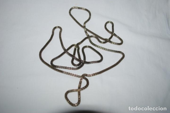 Joyeria: COLLAR PLATEADO GRANDE . &iquest; DE PLATA ? - Foto 2