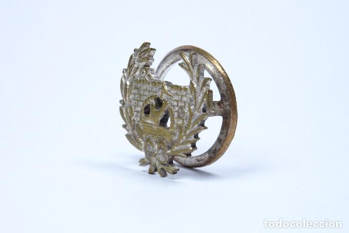 Joyeria: Antiguo pin para solapa de plata y bronce. - Foto 2