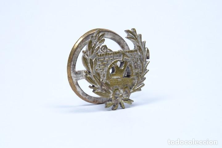 Joyeria: Antiguo pin para solapa de plata y bronce. - Foto 4