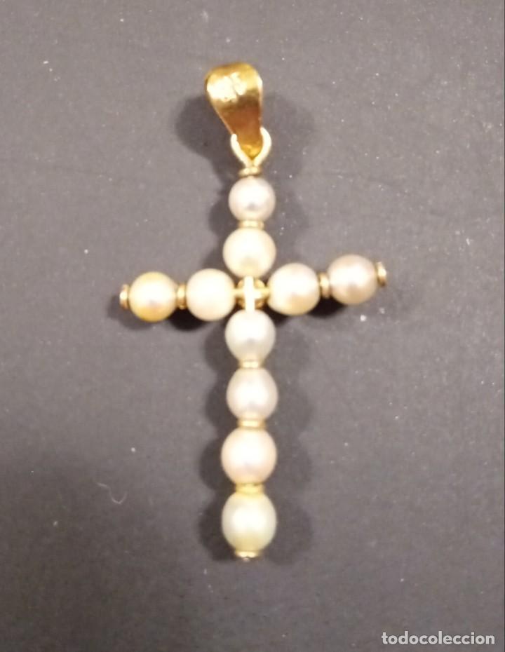 Joyeria: CRUZ DE ORO 18 KT. CON PERLAS Y RUB&Iacute; CENTRAL - Foto 2