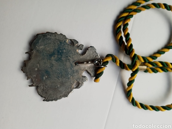 Joyeria: Medall&oacute;n Hermandad de la Virgen del Roc&iacute;o de la Macarena - Foto 2
