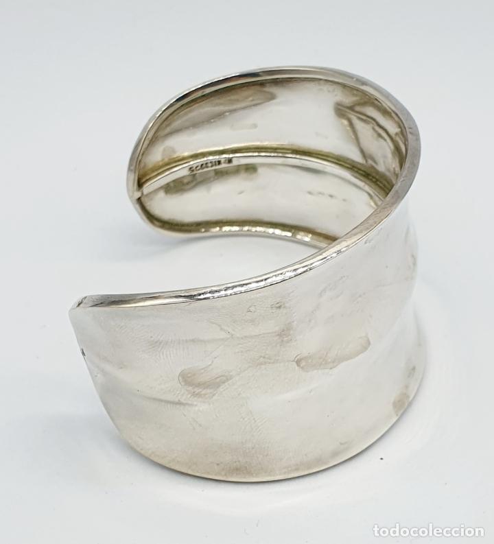 Joyeria: Magn&iacute;fico y sofisticado brazalete en plata de ley maciza con contrastes . - Foto 7