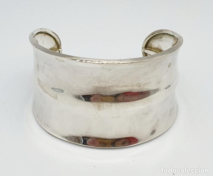 Joyeria: Magn&iacute;fico y sofisticado brazalete en plata de ley maciza con contrastes . - Foto 8