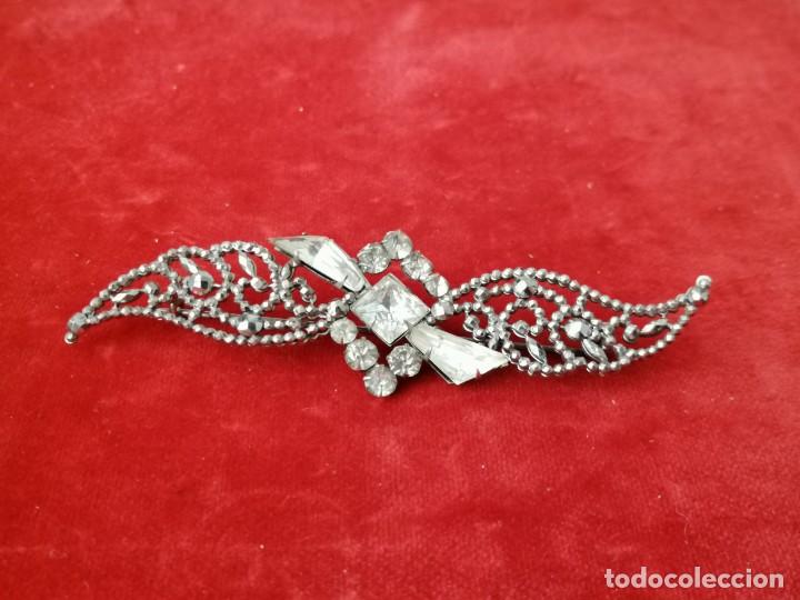 Joyeria: Antiguo broche de metal. 9cm - Foto 1