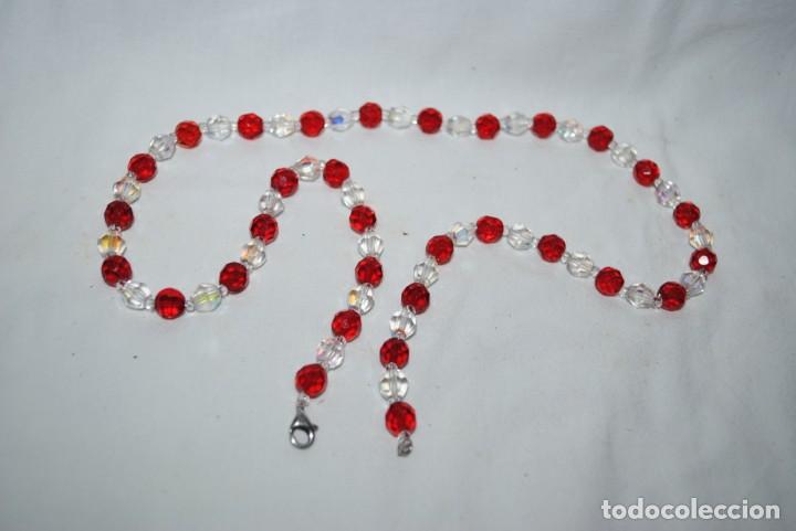 Joyeria: COLLAR DE CRISTAL DE CUENTAS ROJAS Y BLANCA. - Foto 2