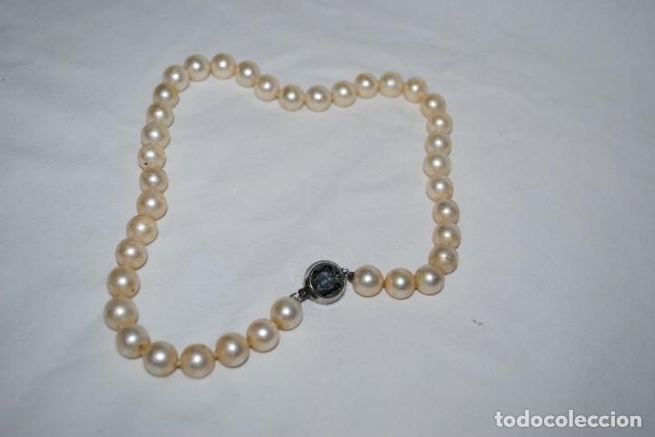 Joyeria: ELEGANTE COLLAR DE PERLAS CON CIERRE PLATEADO . - Foto 3
