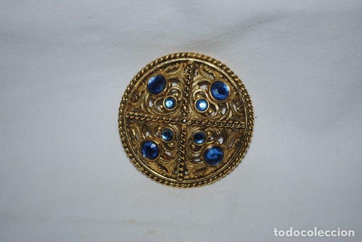 Joyeria: BONITO BROCHE DORADO Y CELESTES - Foto 2