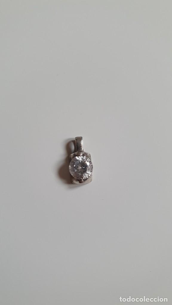 Joyeria: Colgante plateado con brillante - Foto 1