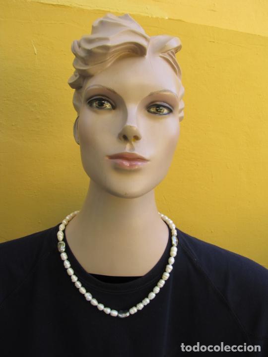 Joyeria: 19.- Collar de perlas barrocas y plata. Cierre en T - Foto 1