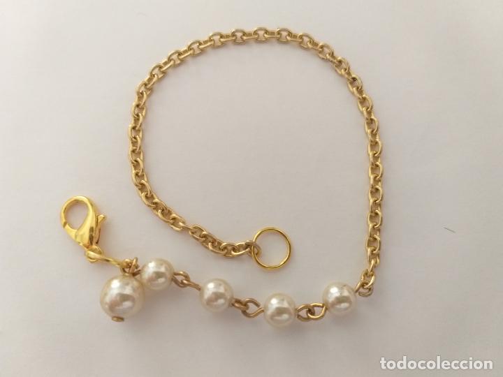 Joyeria: Pulsera. Cadena Dorada y perlas de imitaci&oacute;n. 20 cm. - Foto 1