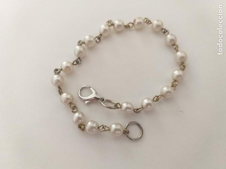 Joyeria: Pulsera. Cadena plateada y perlas de imitaci&oacute;n. 20 cm. - Foto 1