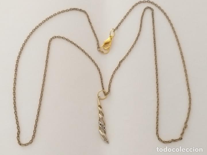Joyeria: Cadena dorada con colgante. 78 cm de largo - Foto 4