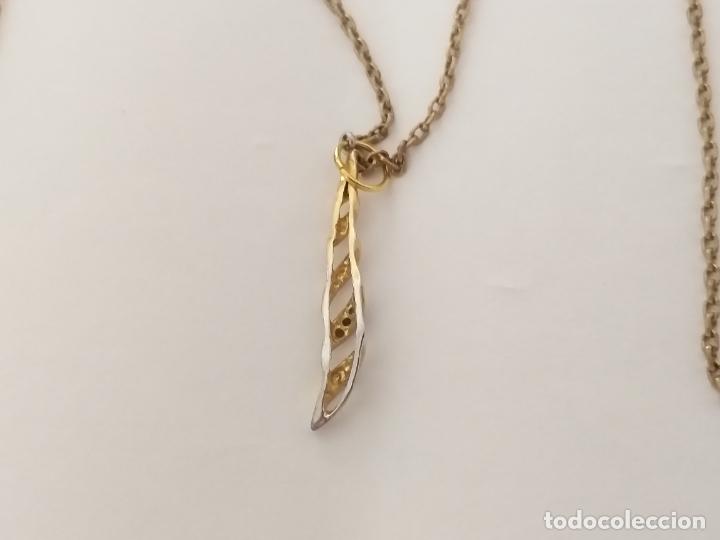 Joyeria: Cadena dorada con colgante. 78 cm de largo - Foto 5