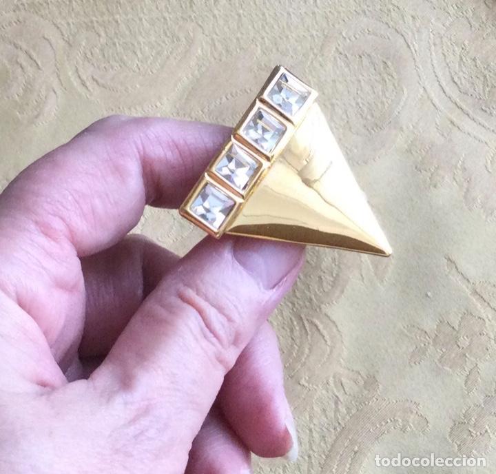 Joyeria: PENDIENTES METAL DORADOS CON FORMA TRIANGULAR A&Ntilde;OS 80 - Foto 5