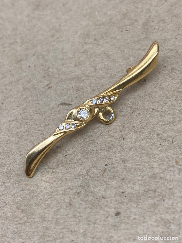 Joyeria: Broche de bisuter&iacute;a dorada - Foto 1