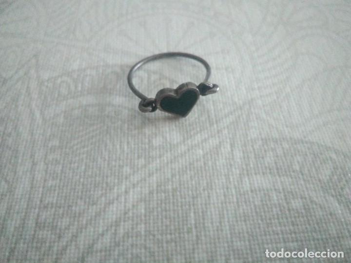 Joyeria: Sortija de Plata con forma de corazon. - Foto 1