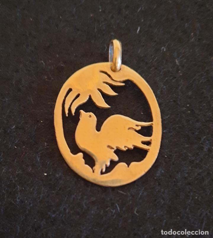 Joyeria: MEDALLA DE PLATA CON BA&Ntilde;O DORADO. - Foto 3