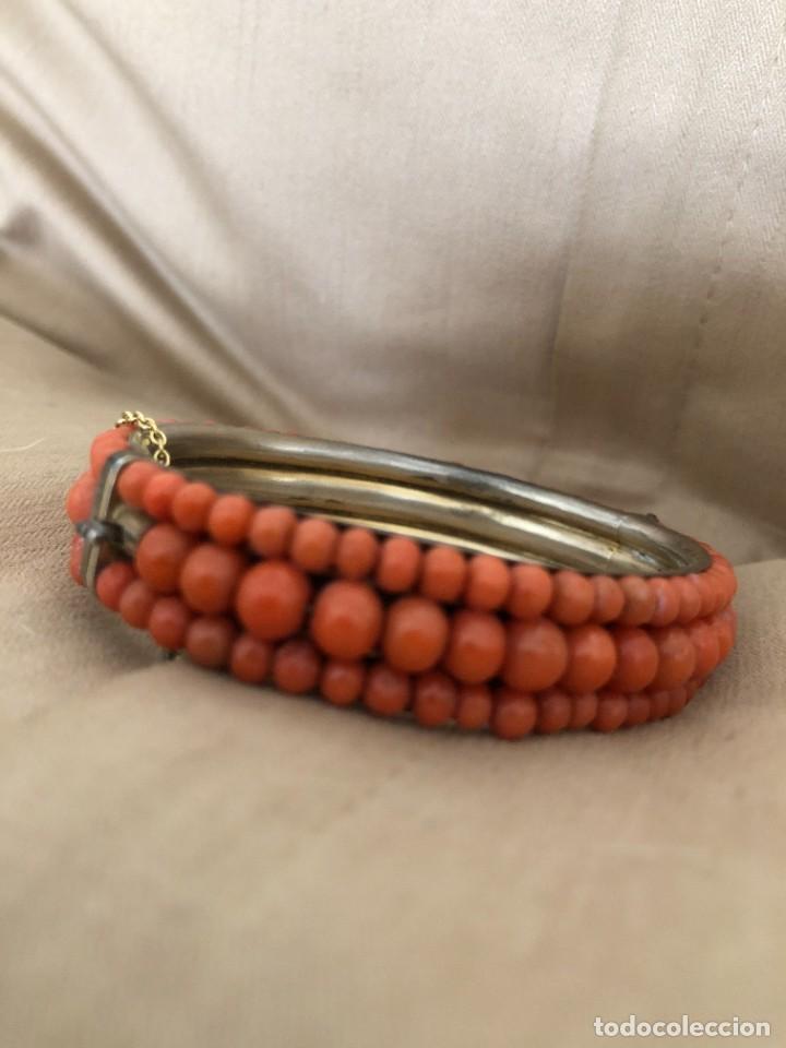 Joyeria: PULSERA RIGIDA CORAL MEDITERRANEO - Foto 1