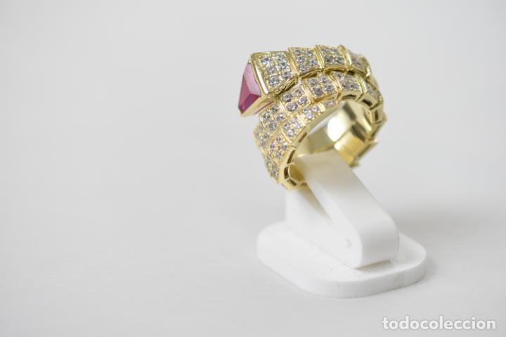 Joyeria: Magnífico anillo tipo serpiente de plata de ley bañado en oro, con circonitas - Talla 13 - Foto 5 - 254769635